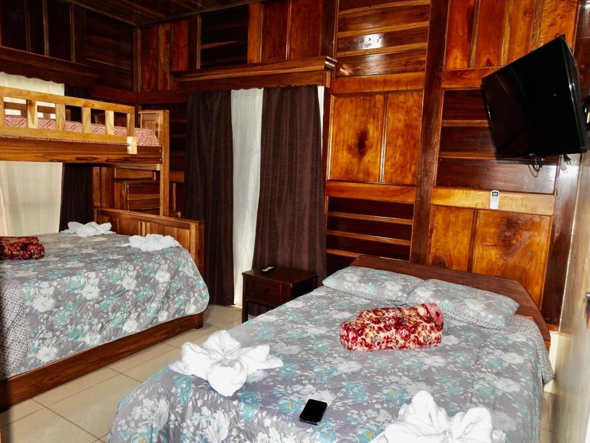 Las Pavitas Cottages La Fortuna Eksteriør bilde