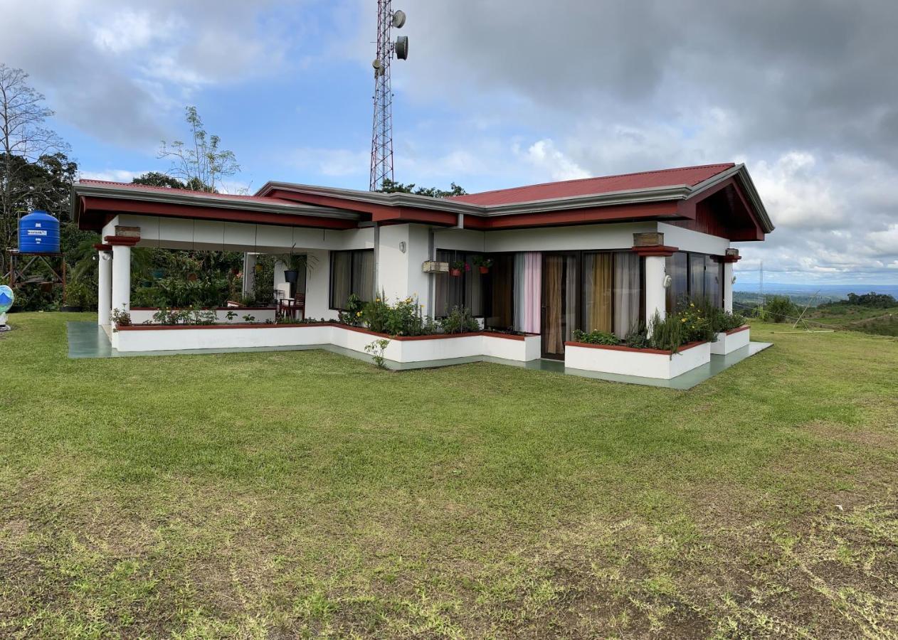 Las Pavitas Cottages La Fortuna Eksteriør bilde