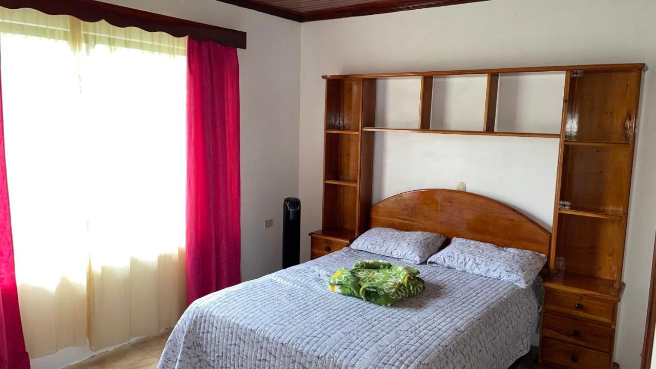 Las Pavitas Cottages La Fortuna Eksteriør bilde