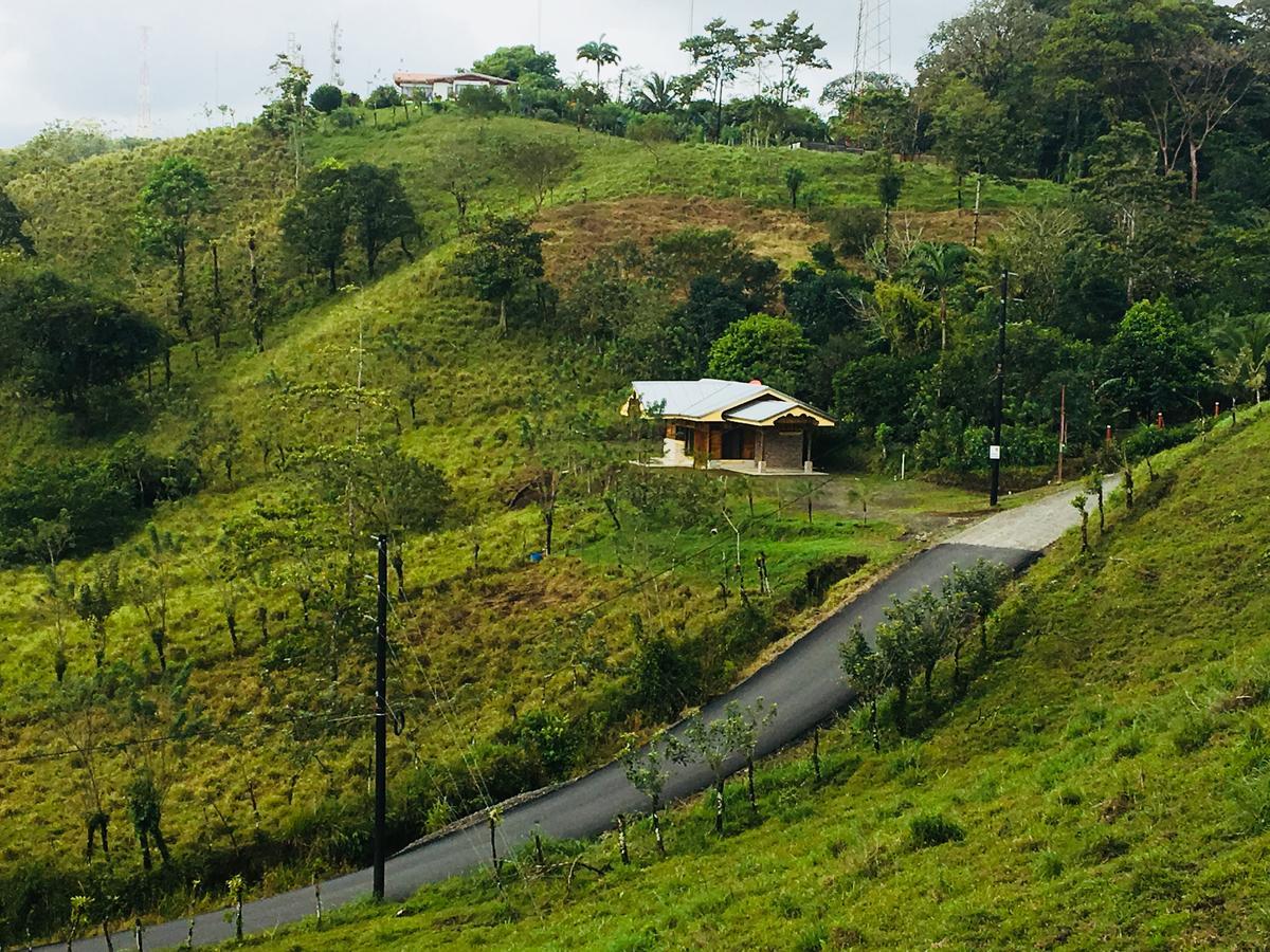 Las Pavitas Cottages La Fortuna Eksteriør bilde