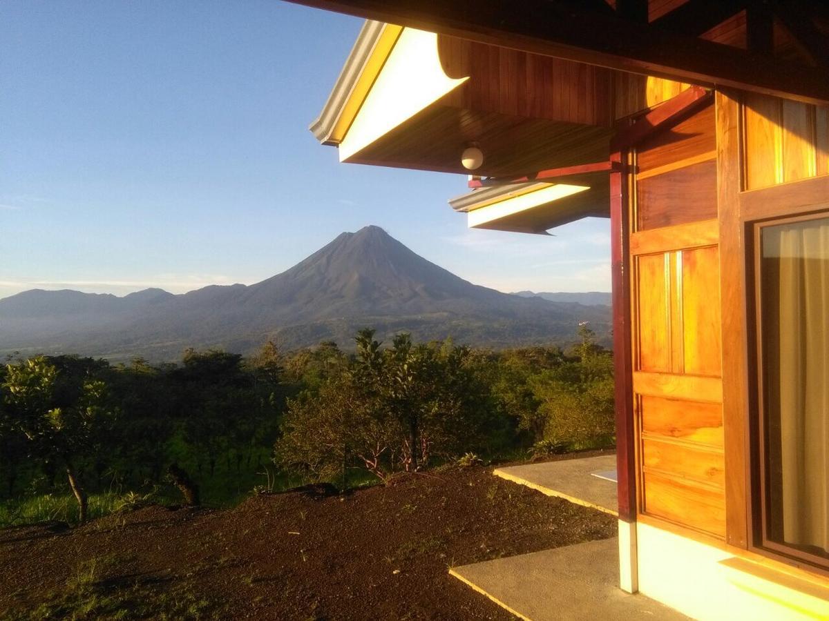 Las Pavitas Cottages La Fortuna Eksteriør bilde