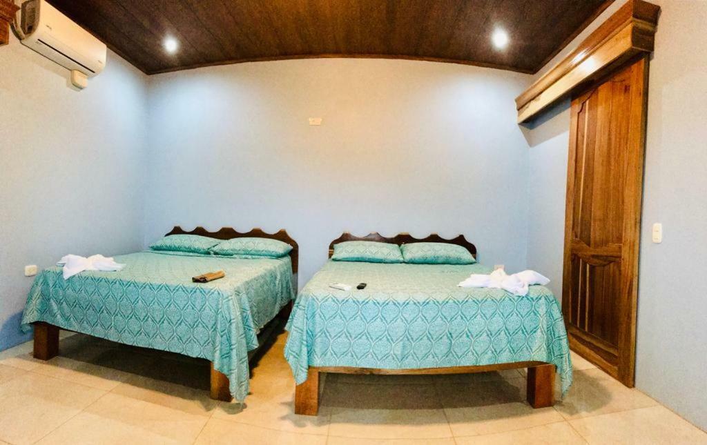 Las Pavitas Cottages La Fortuna Eksteriør bilde